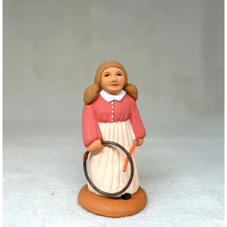 Santon ecolière au cerceau 7cm