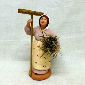 Santon femme au foin 7cm
